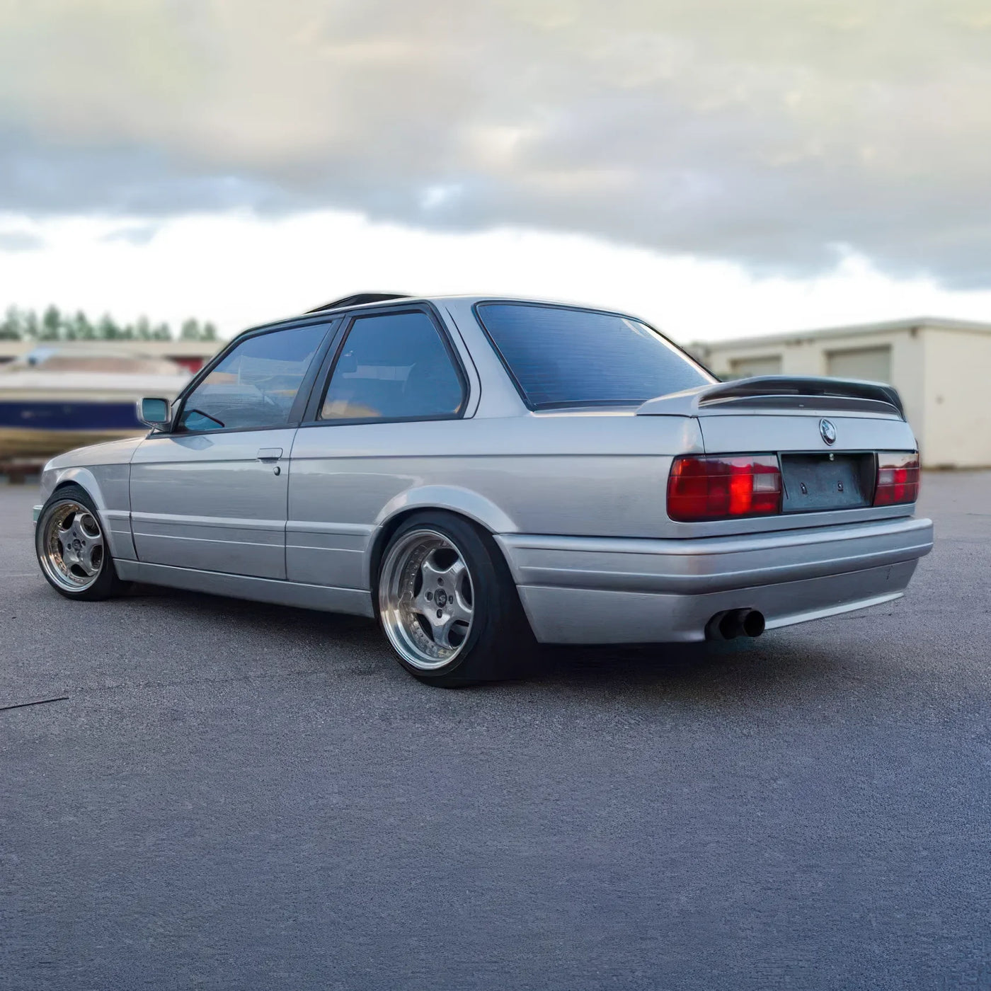 aileron-bmw-e30-m-technic-2 - Revvo