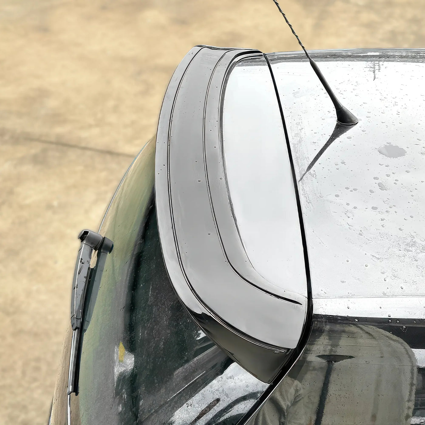 Aileron Golf 5 GTI / R32 - Revvo