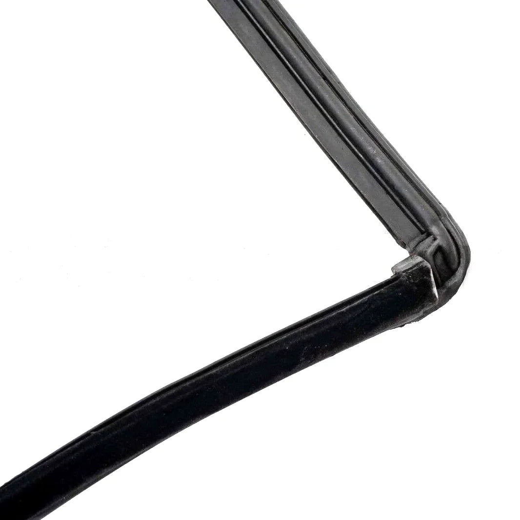bmw-e30-cabriolet-joint-capote-avant-montant-pare-brise - Revvo