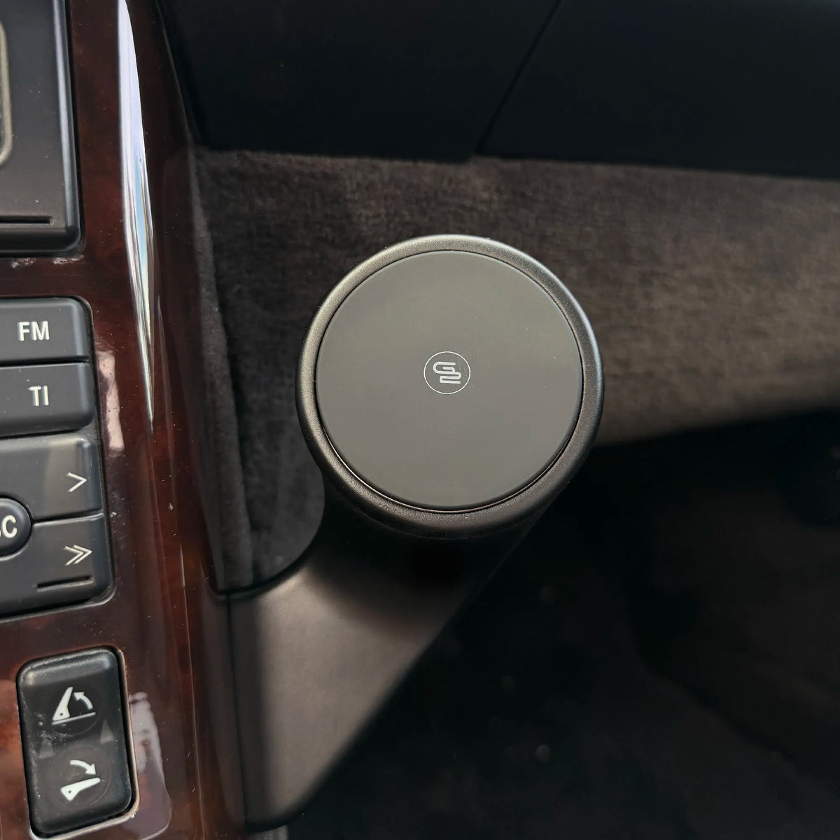 Support Téléphone en Cuir pour Mercedes SL R129 avec Chargeur Sans Fil
