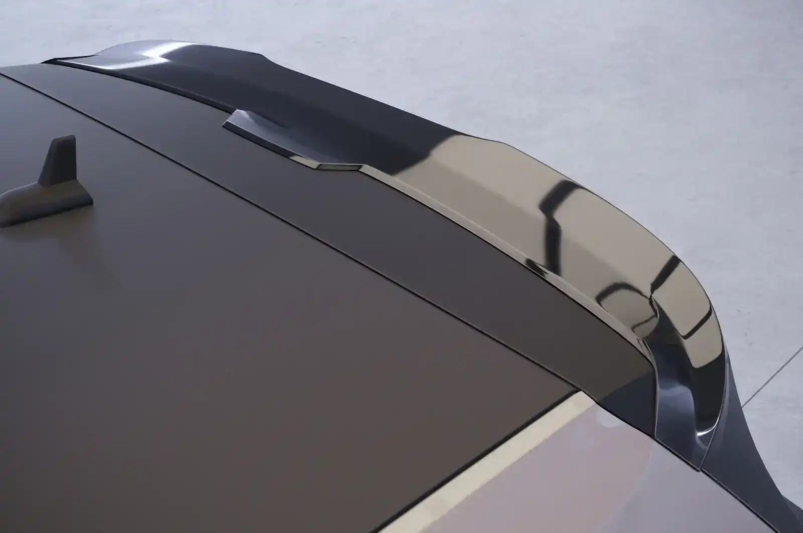 Aileron Intégral Golf 7 GTI GTD GTE R et R-Line - Revvo