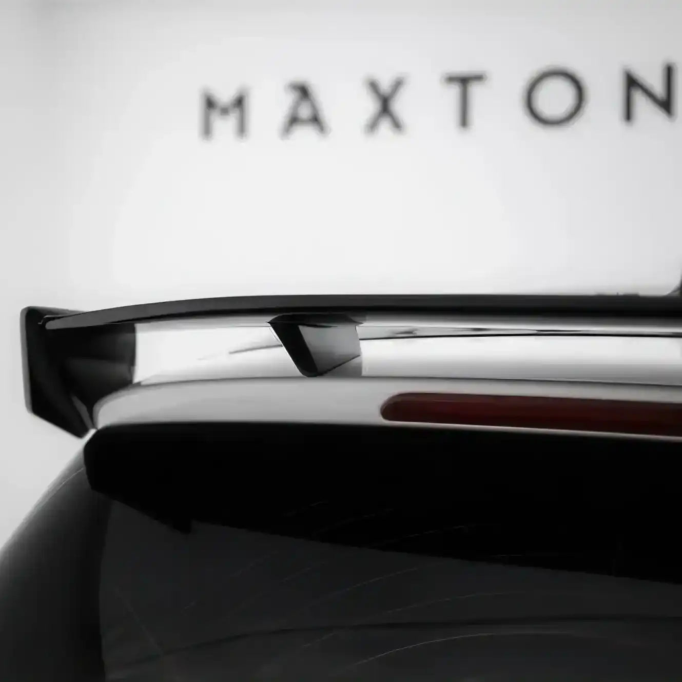 Aileron Maxton BMW Série 1 F20 / F21 - Revvo