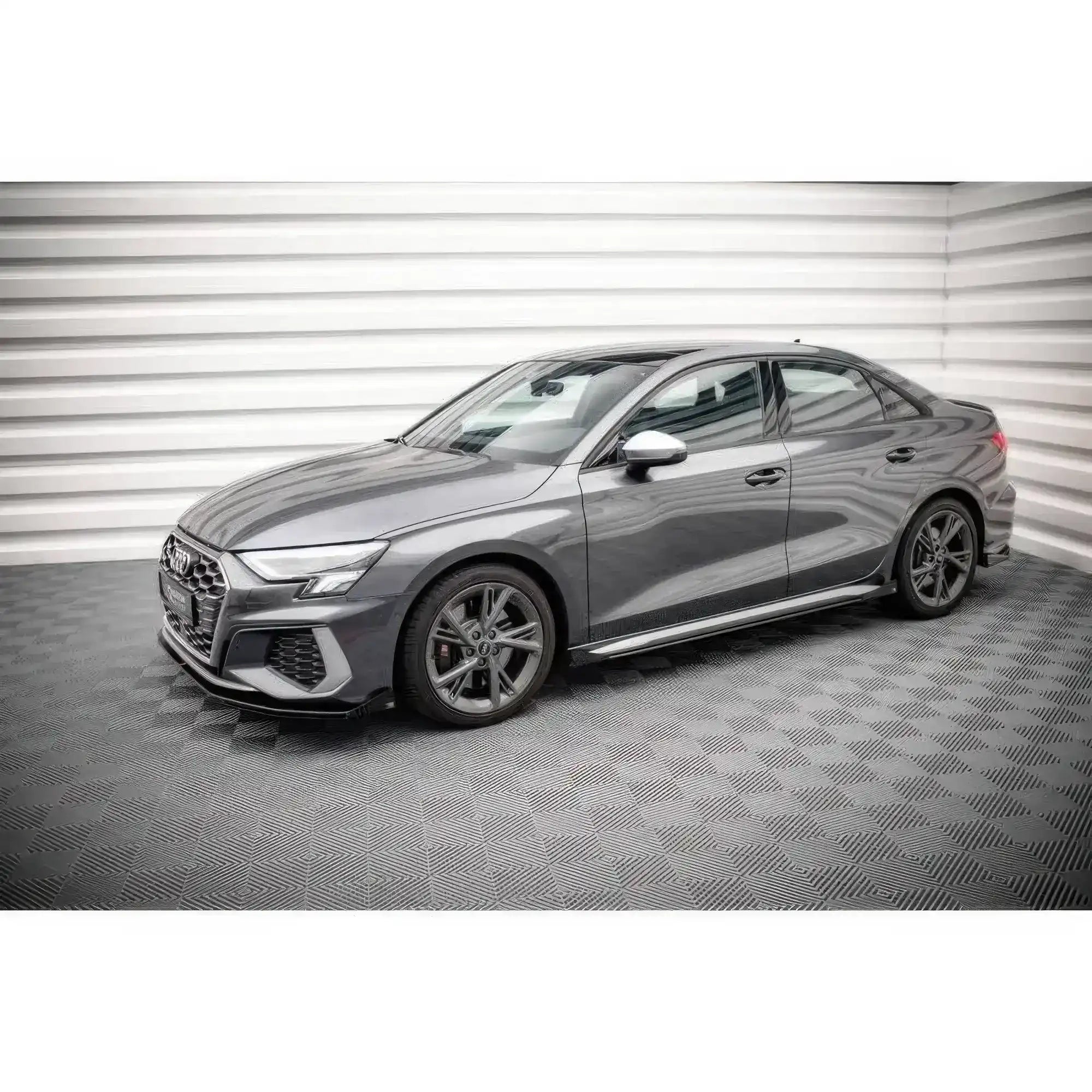Bas de Caisse + Flaps Maxton Audi S3 et A3 S-Line 8Y - Revvo