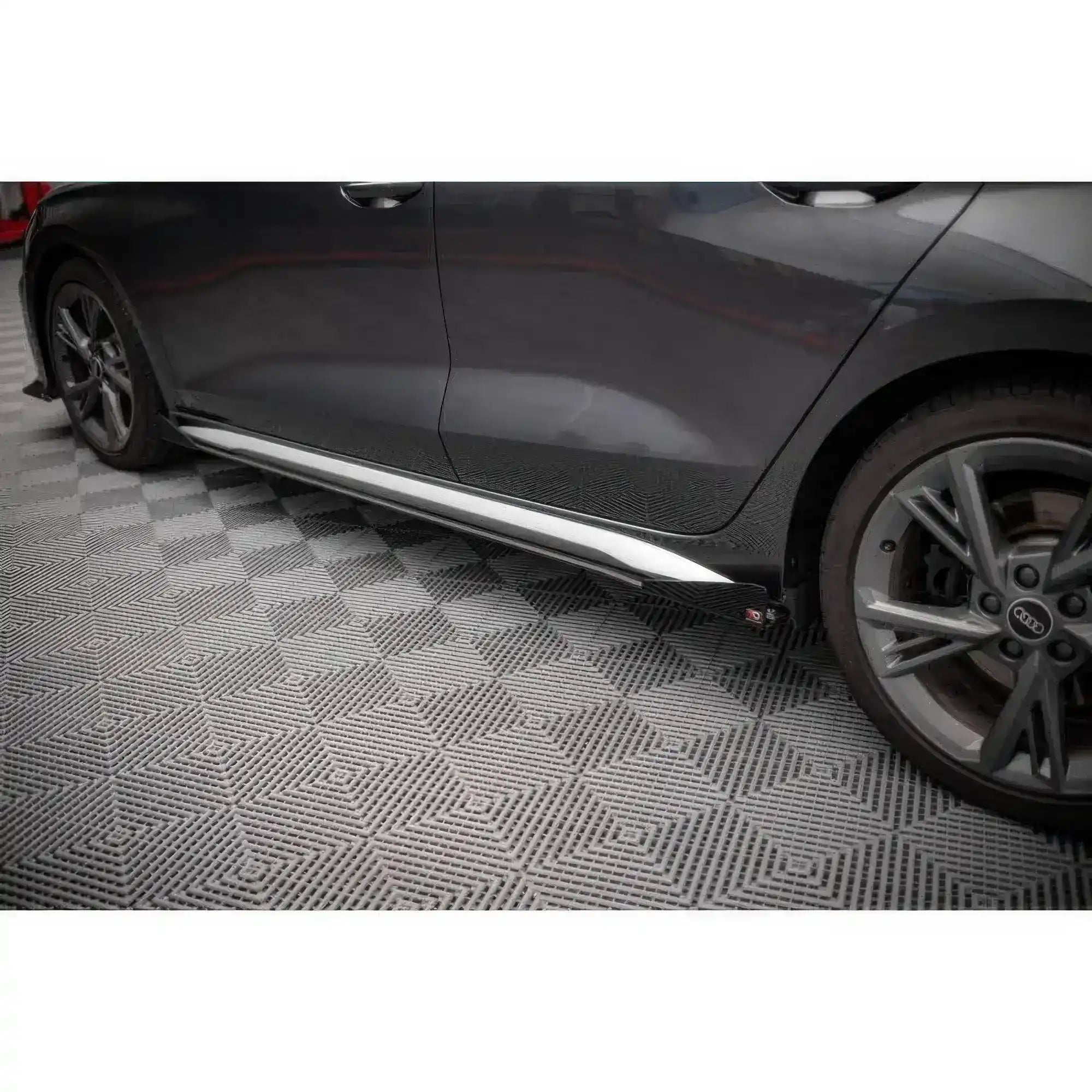 Bas de Caisse + Flaps Maxton Audi S3 et A3 S-Line 8Y - Revvo