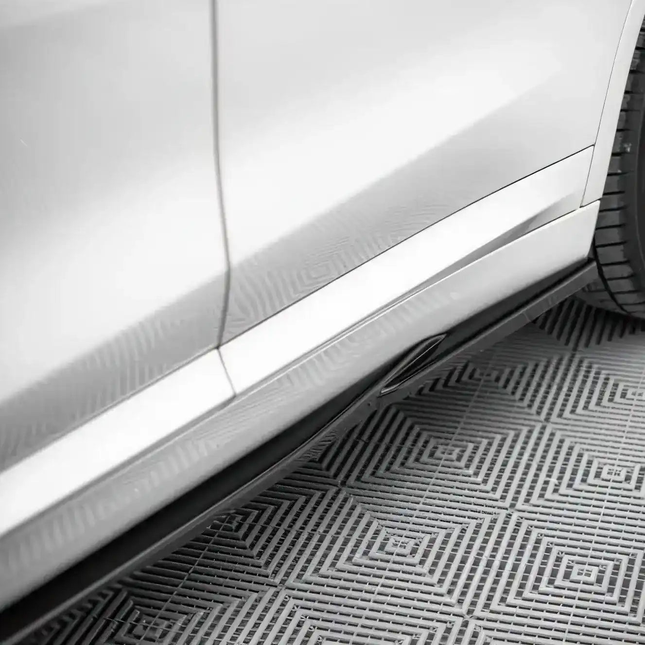Bas de Caisse Maxton BMW X1 Pack M F48 - Revvo