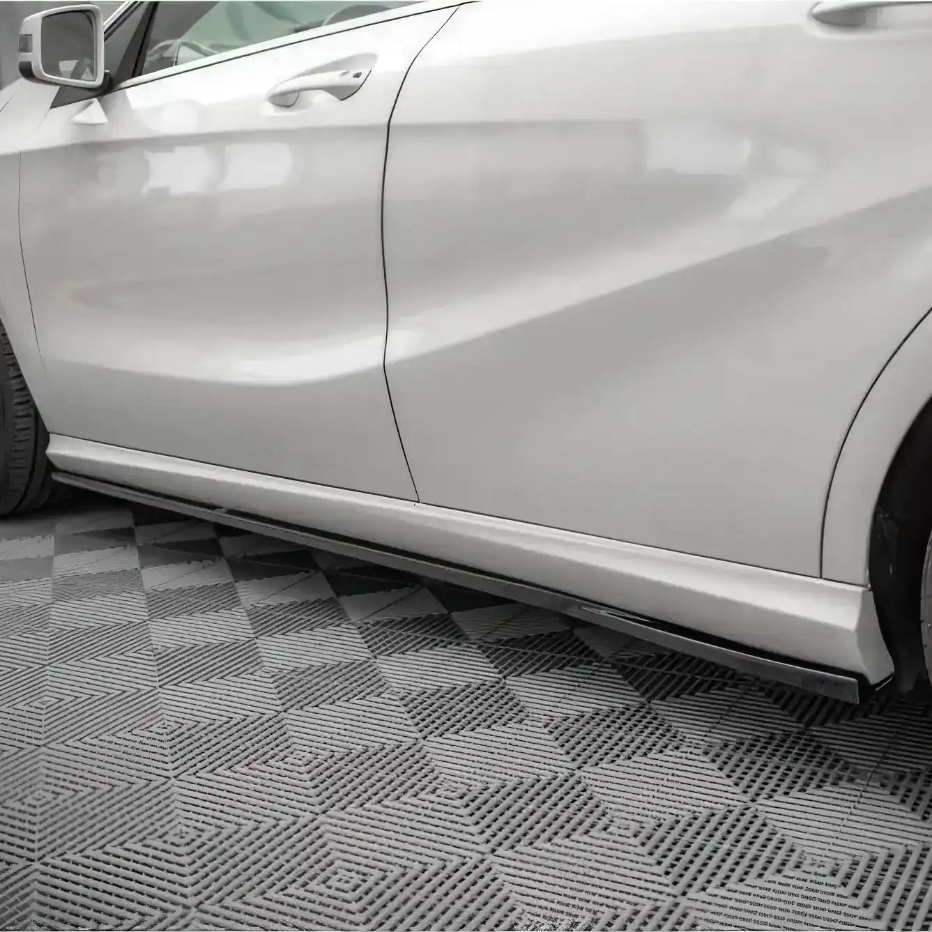Bas de Caisse V2 Maxton Mercedes Classe A W176 Standard phase 1 - Revvo