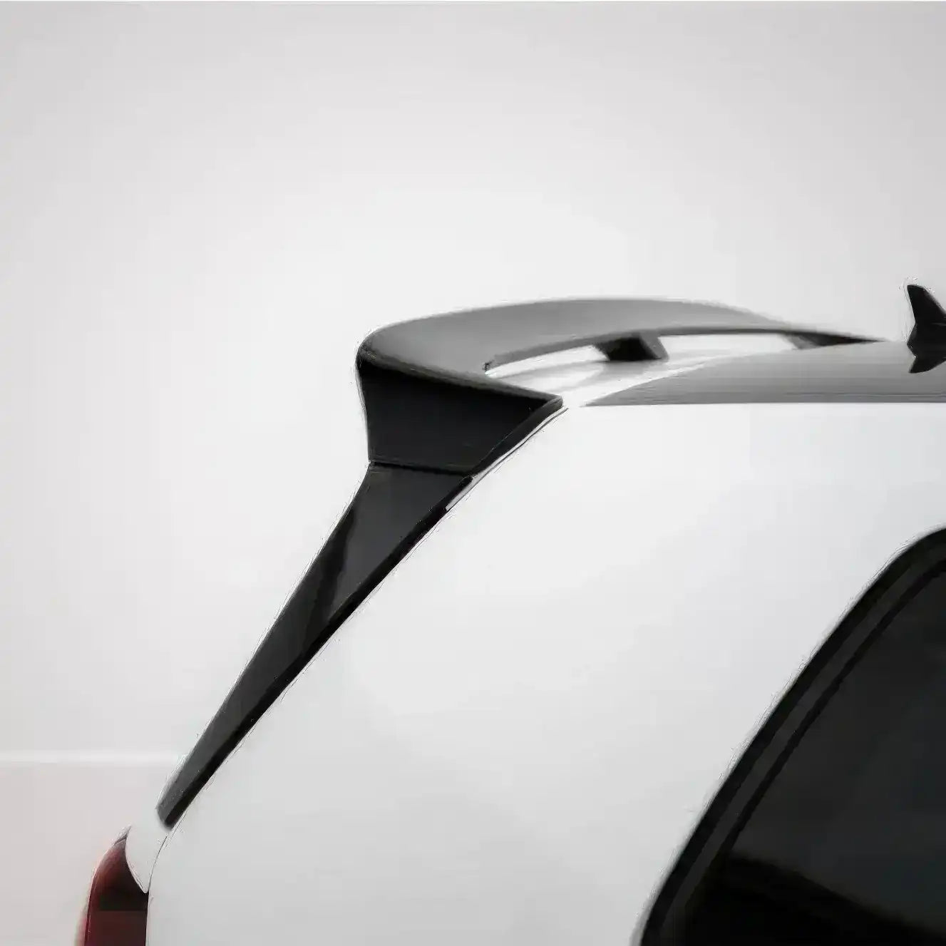 Aileron Intégral Maxton Golf 7 GTI et R - Revvo
