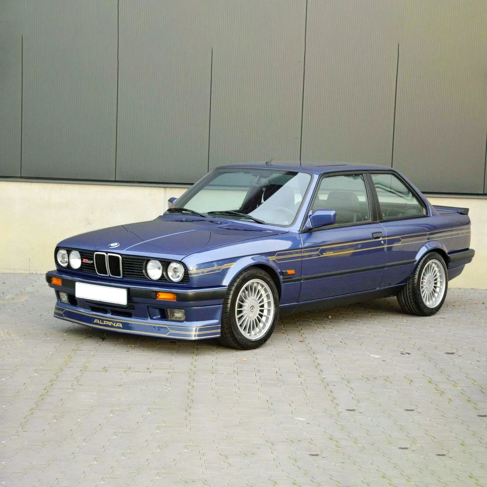 Baguettes BMW E30 Coupé Phase 2 - Kit Complet 6 Pièces Portes et Ailes (Noir) - Revvo