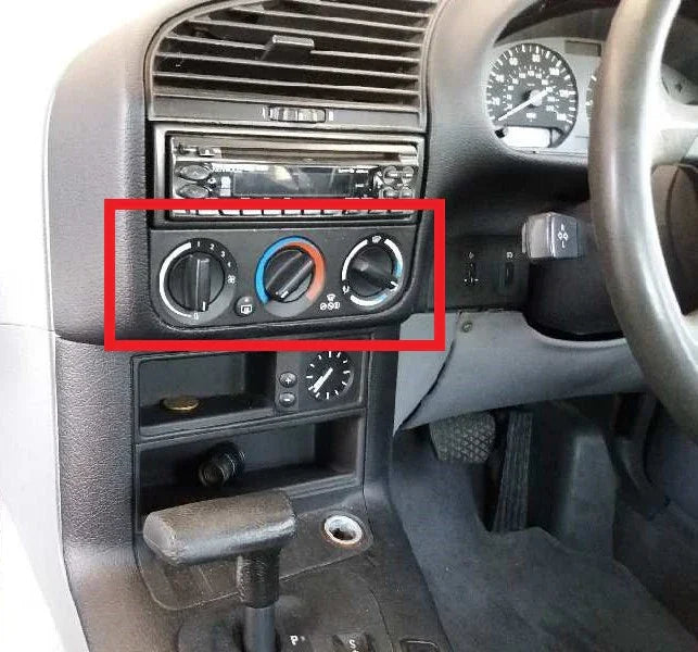 Plaque Suppression de Climatisation pour BMW E36 - Revvo