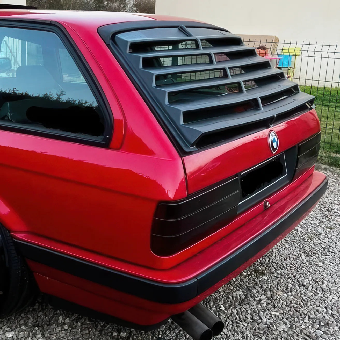 Jalousie (Persiennes) de Lunette Arrière – BMW Série 3 E30 Touring - Revvo