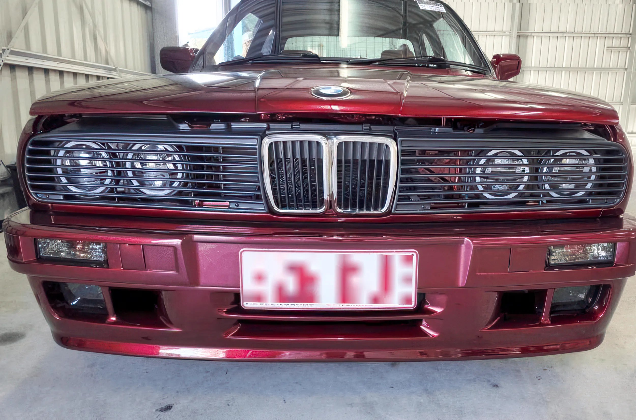 Kit Calandre Grille avec Phares LED - BMW Série 3 E30 - Revvo