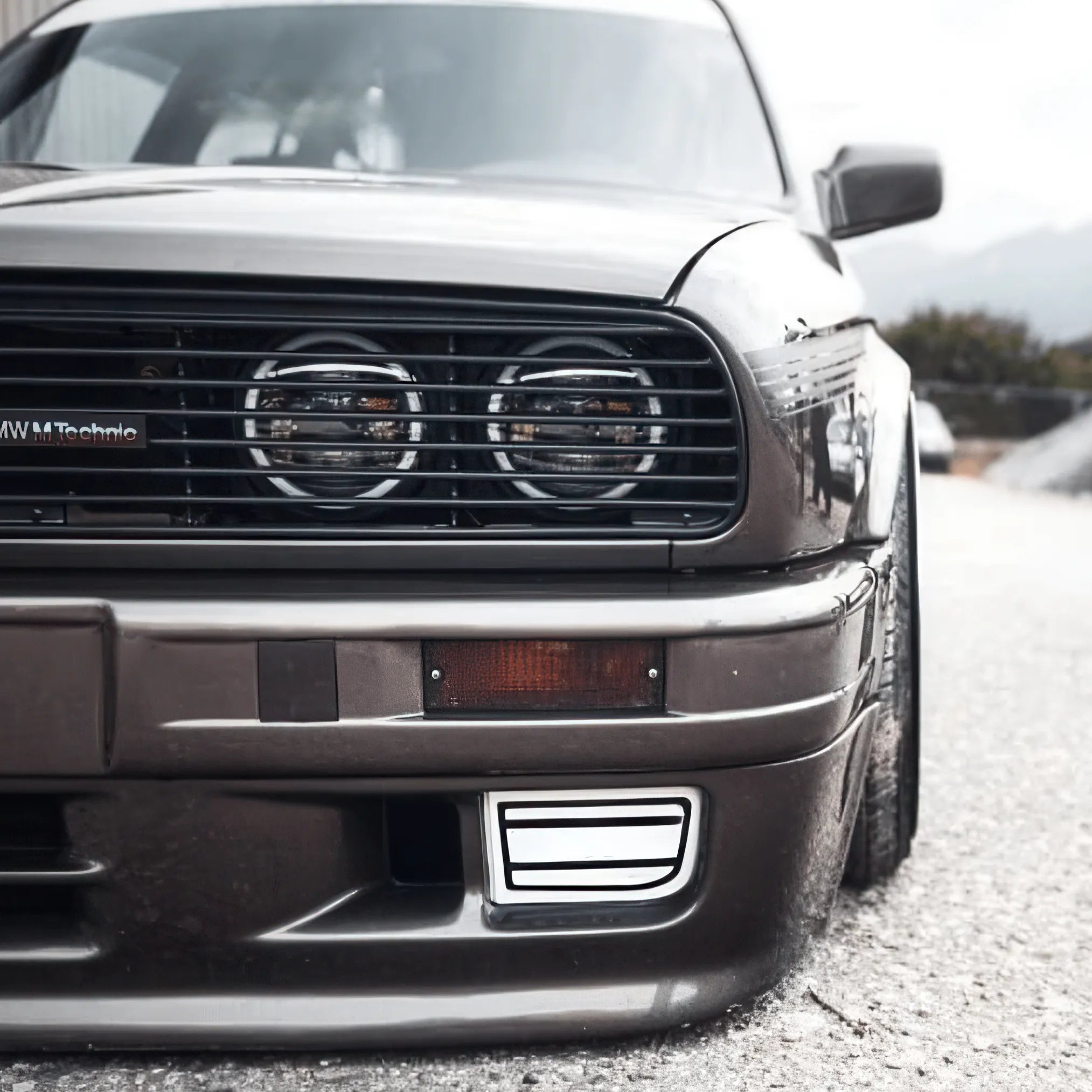 Kit Calandre Grille avec Phares LED - BMW Série 3 E30 - Revvo