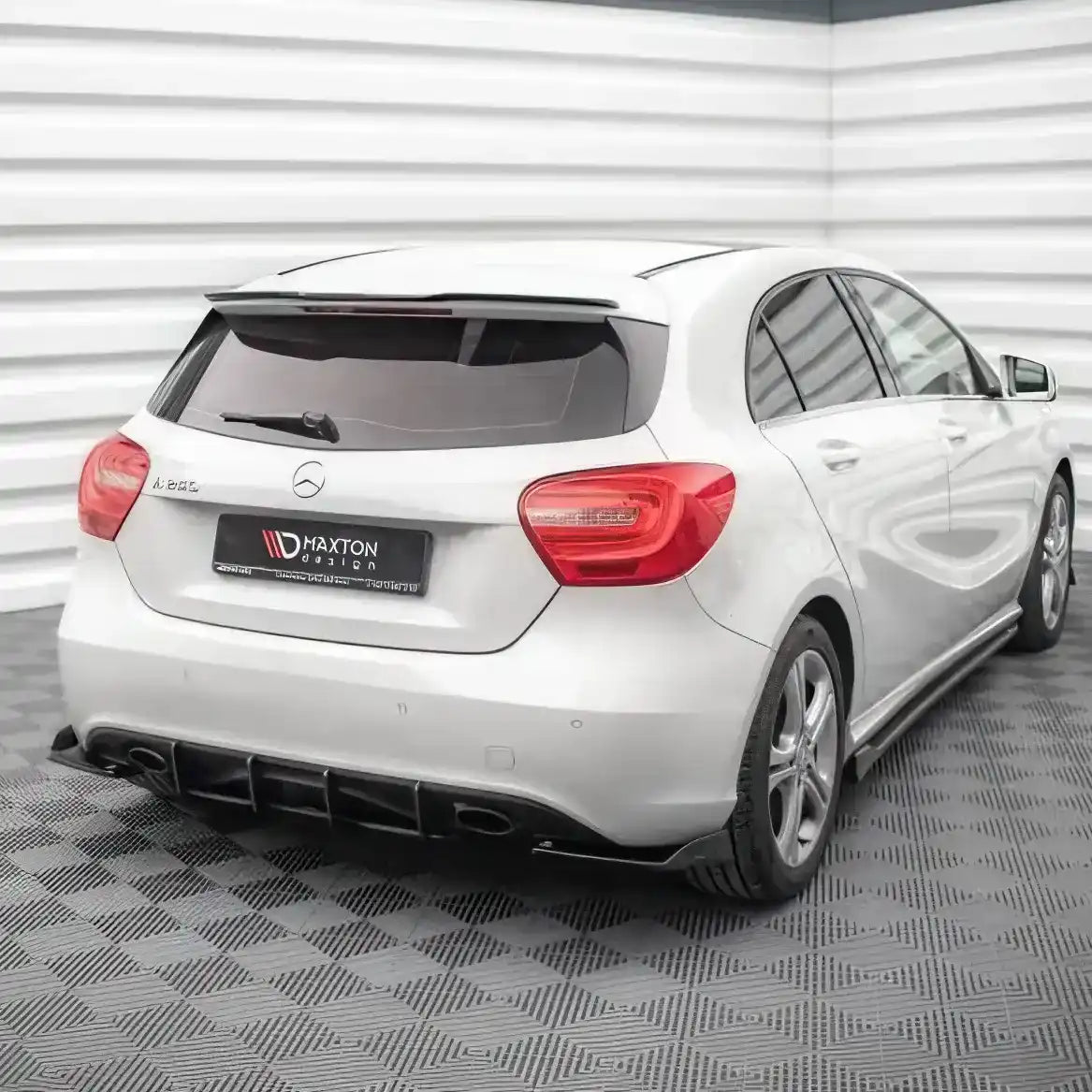 Diffuseur Central Maxton Mercedes Classe A W176 Standard phase 1 - Revvo