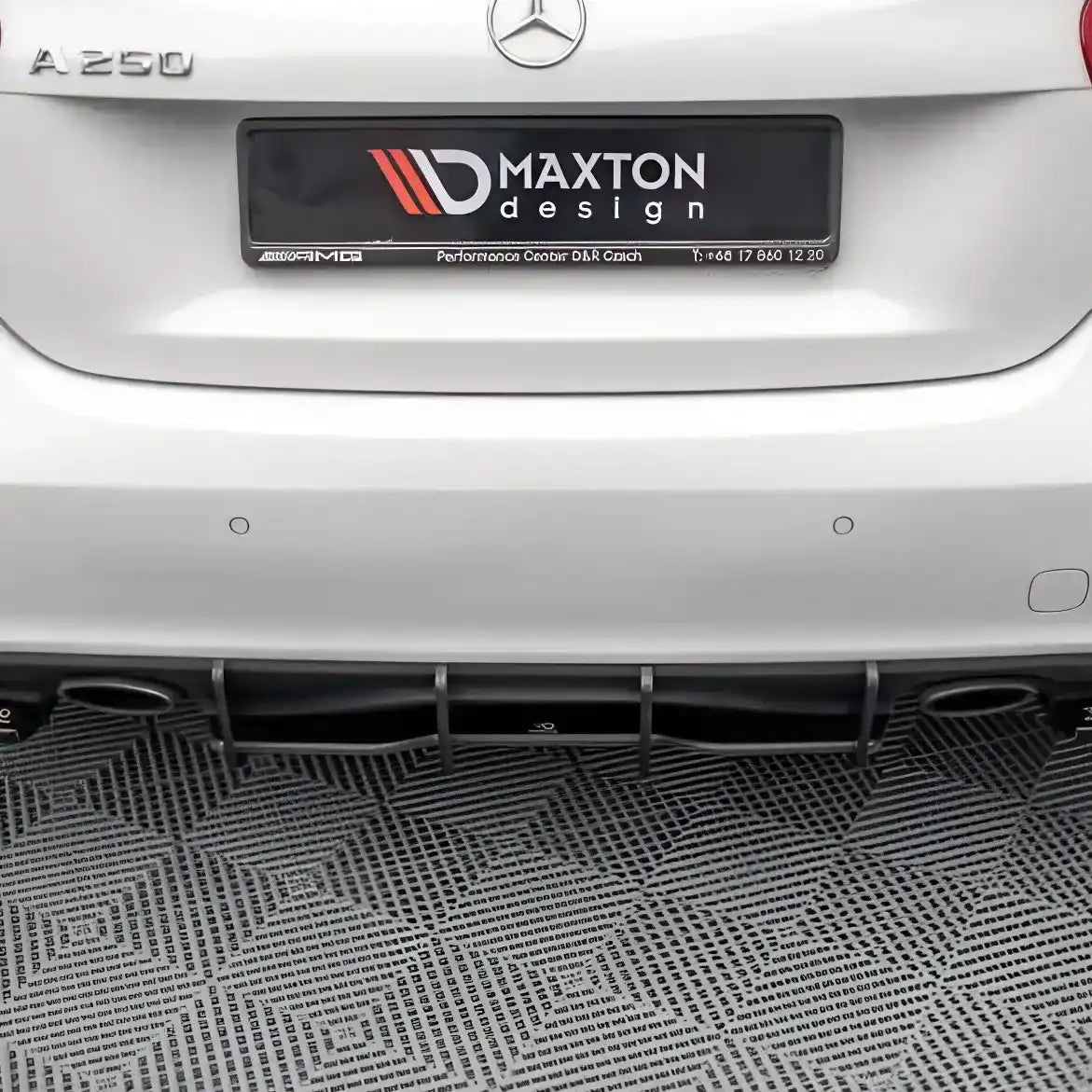 Diffuseur Central Maxton Mercedes Classe A W176 Standard phase 1 - Revvo