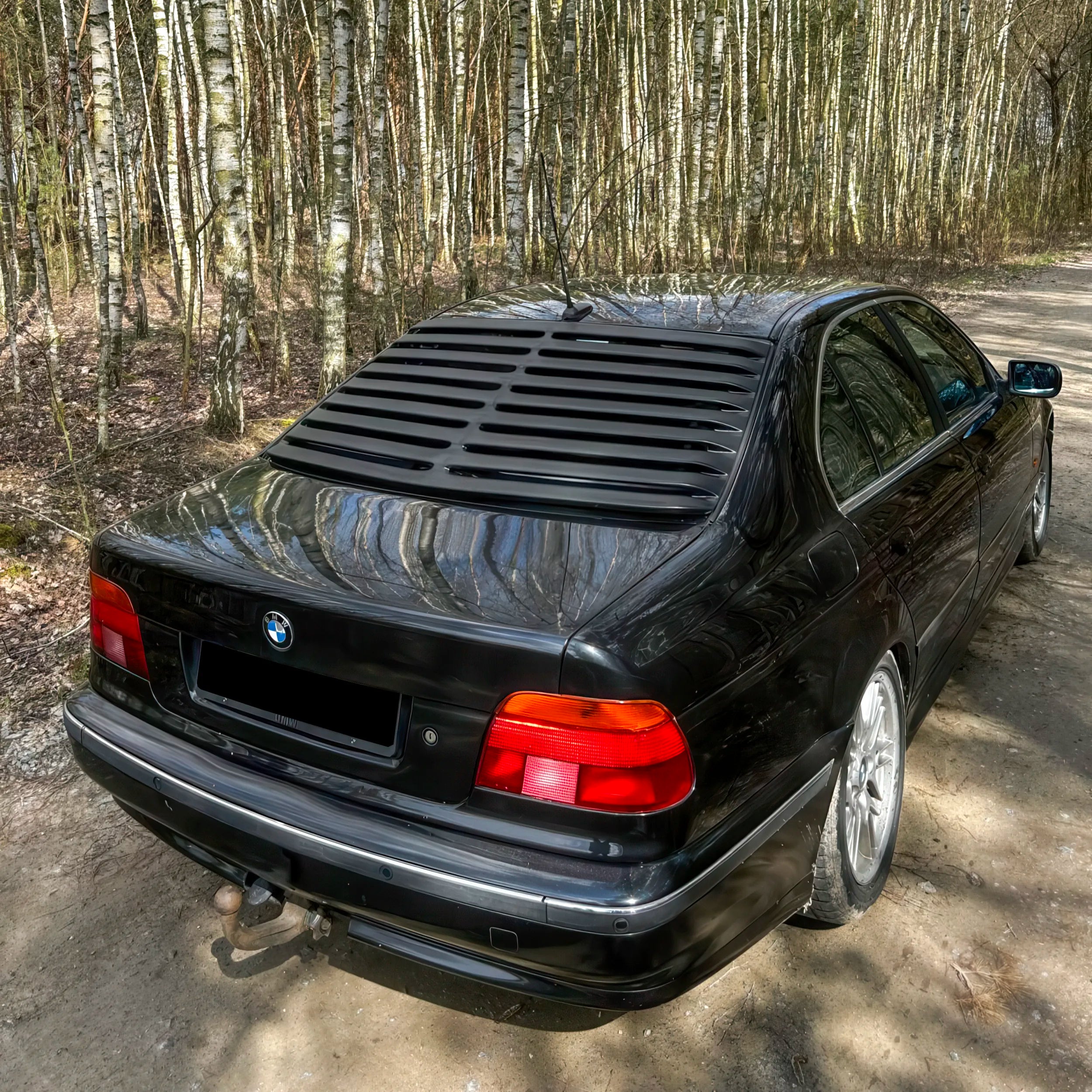 Persienne / Jalousie Lunette Arrière - BMW Série 5 E39 - Revvo