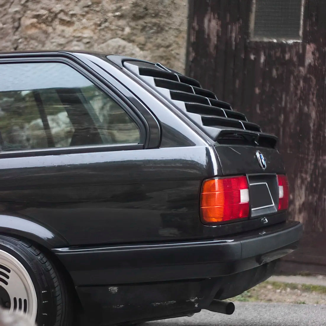 Jalousie (Persiennes) de Lunette Arrière – BMW Série 3 E30 Touring - Revvo
