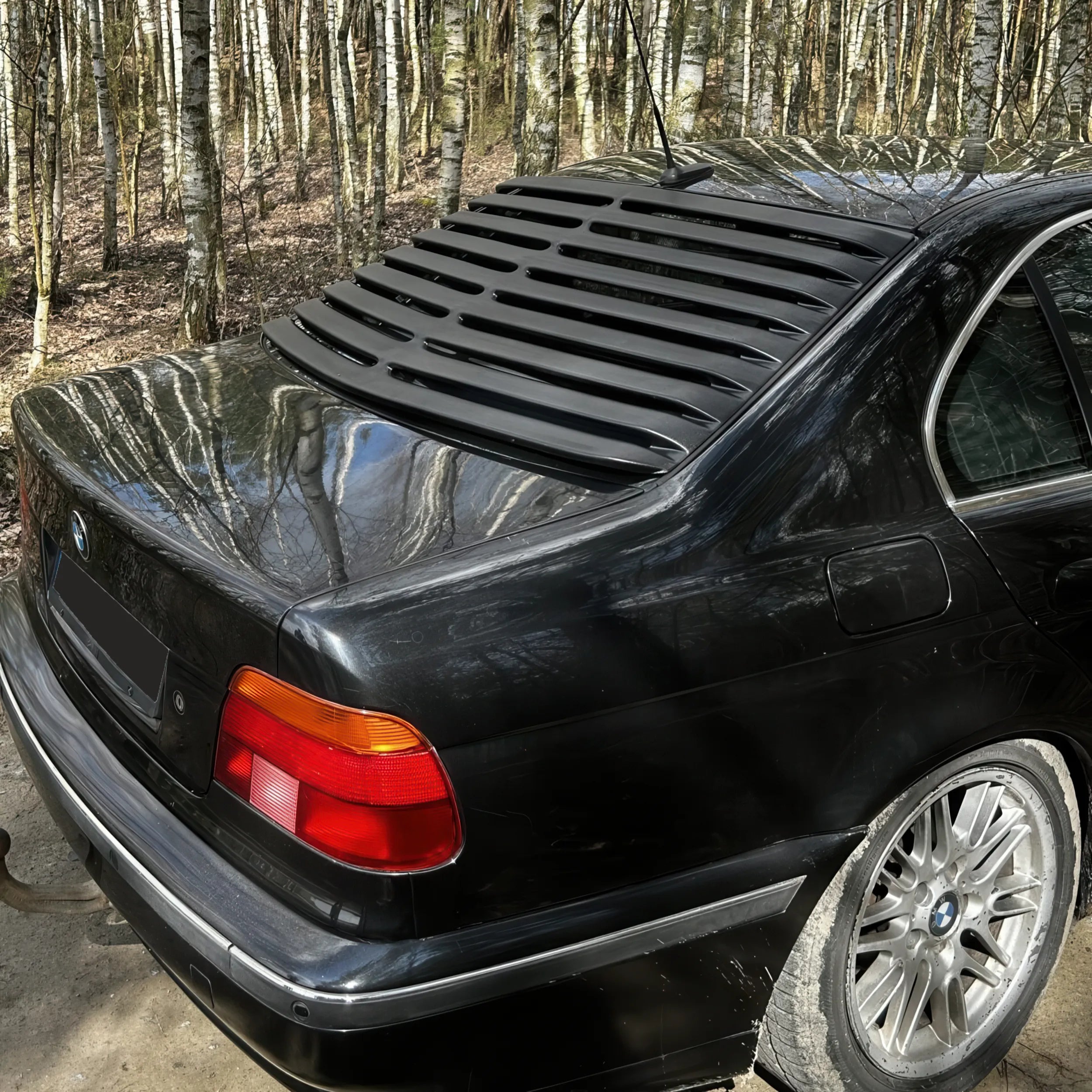 Persienne / Jalousie Lunette Arrière - BMW Série 5 E39 - Revvo