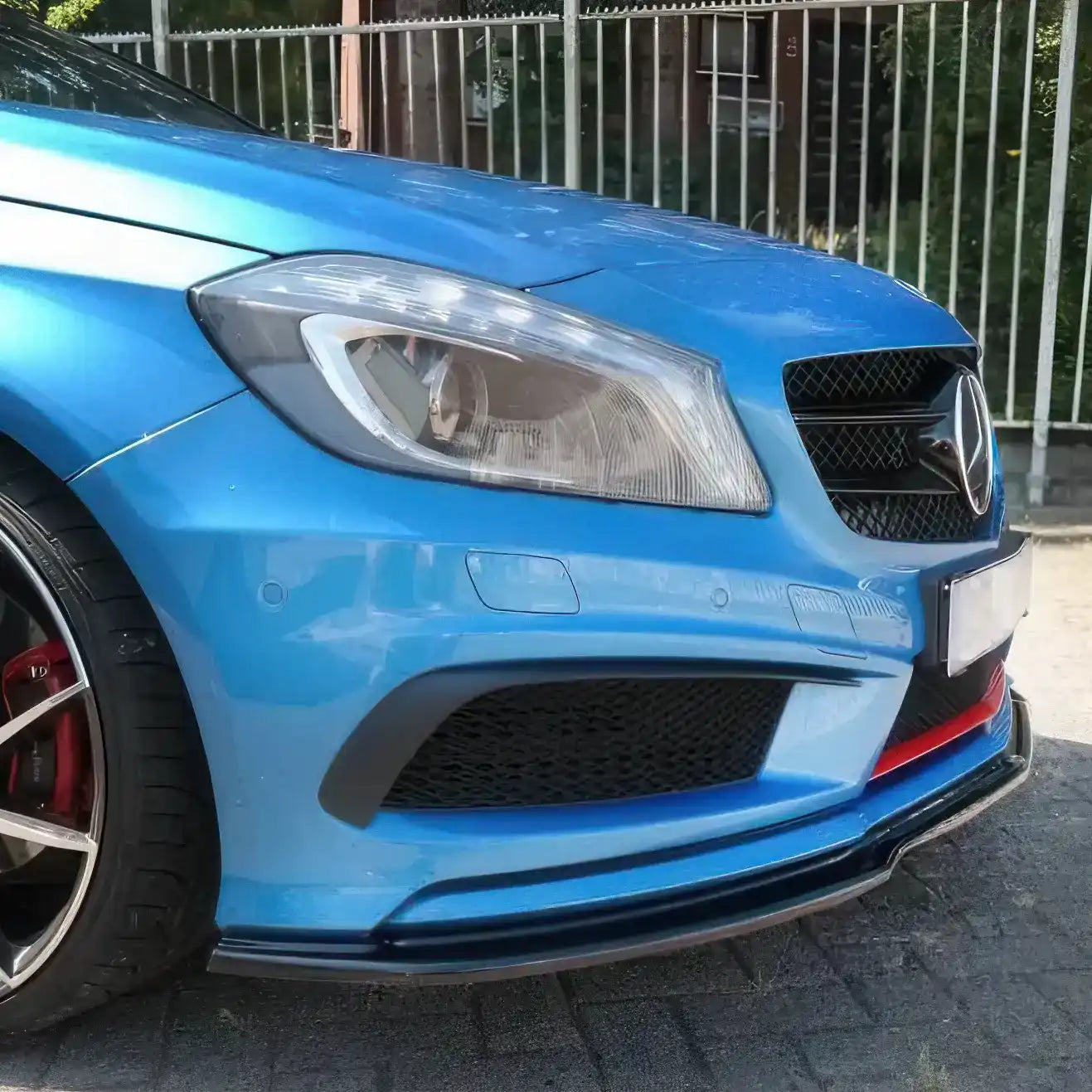 Lame Avant Maxton Mercedes Classe A W176 AMG Line phase 1 - Revvo