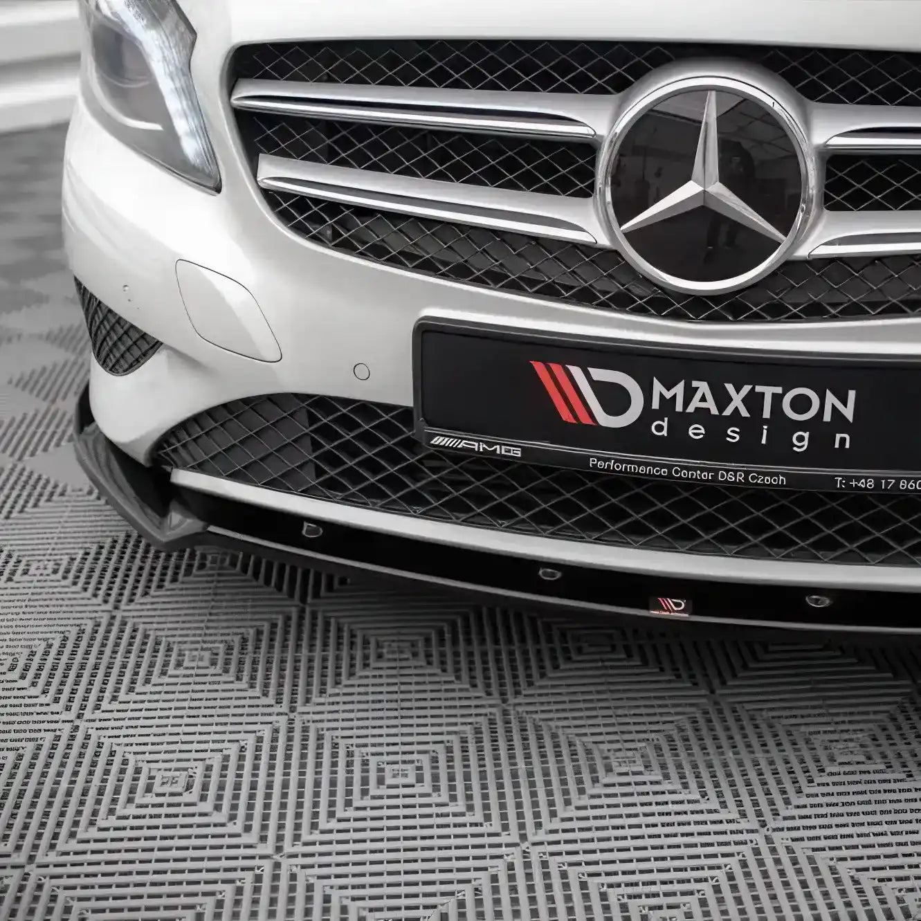Lame Avant V2 Maxton Mercedes Classe A W176 phase 1 - Revvo