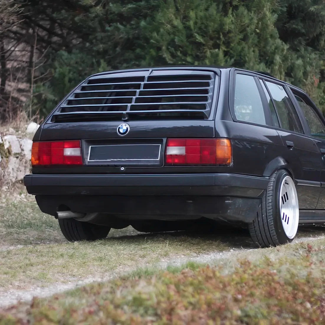 Jalousie (Persiennes) de Lunette Arrière – BMW Série 3 E30 Touring - Revvo