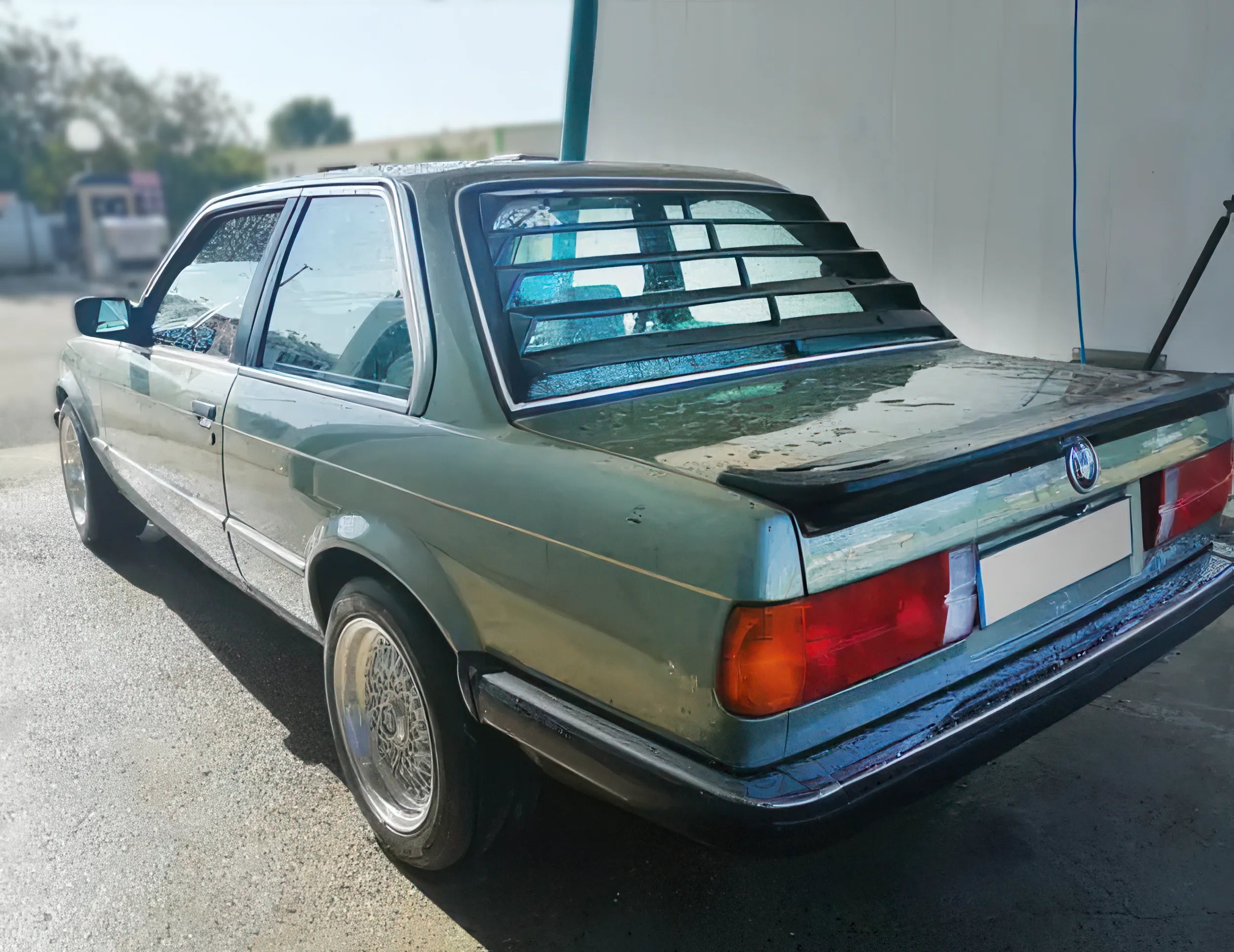 Persienne Lunette Arrière - BMW Série 3 E30 Coupé et 4 Portes - Revvo
