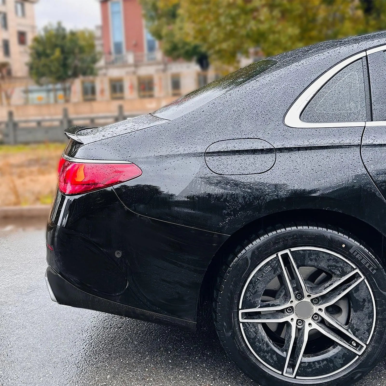 Spoiler pour Mercedes Classe E (W214) - Revvo
